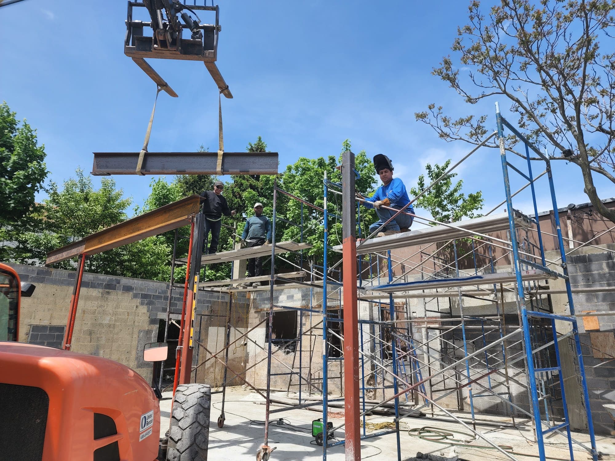 Structural Steel Frame Installation, photo 1